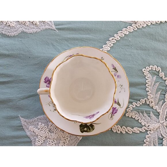 Hammeredley Victorian Violets Bone China Teacup & Saucer Set Made In England - Picture 3 of 5